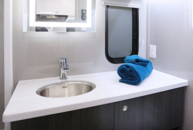 Citation Reward fiberglass travel trailer bathroom
